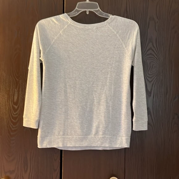 Moa Moa 3/4 sleeved really soft t-shirt fabric with embroidered flowers. Size S - Picture 7 of 11